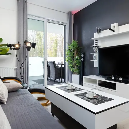 Platinium Apartment By Renters Prestige Rewal Exterior photo