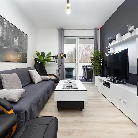 Platinium Apartment By Renters Prestige Rewal Exterior photo