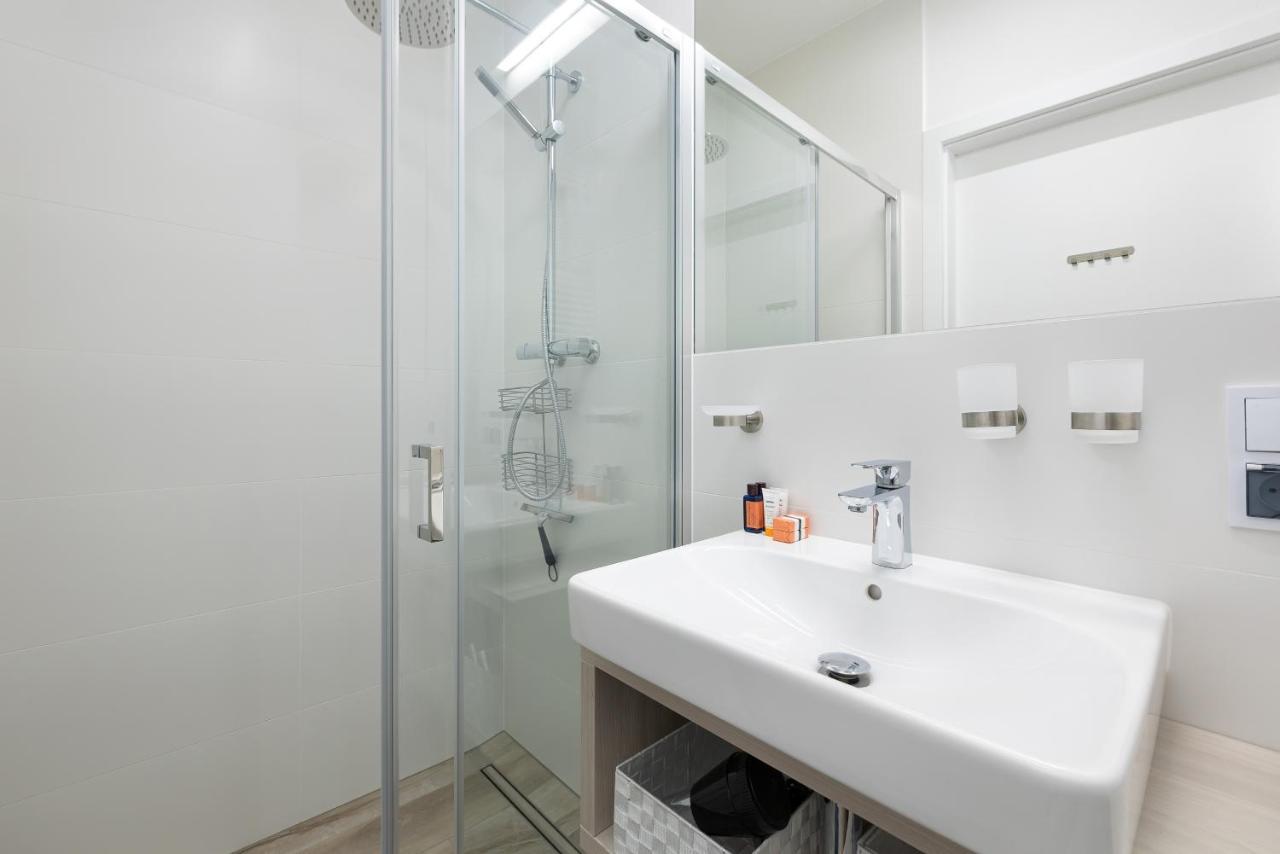 Апартаменти Platinium By Renters Prestige *