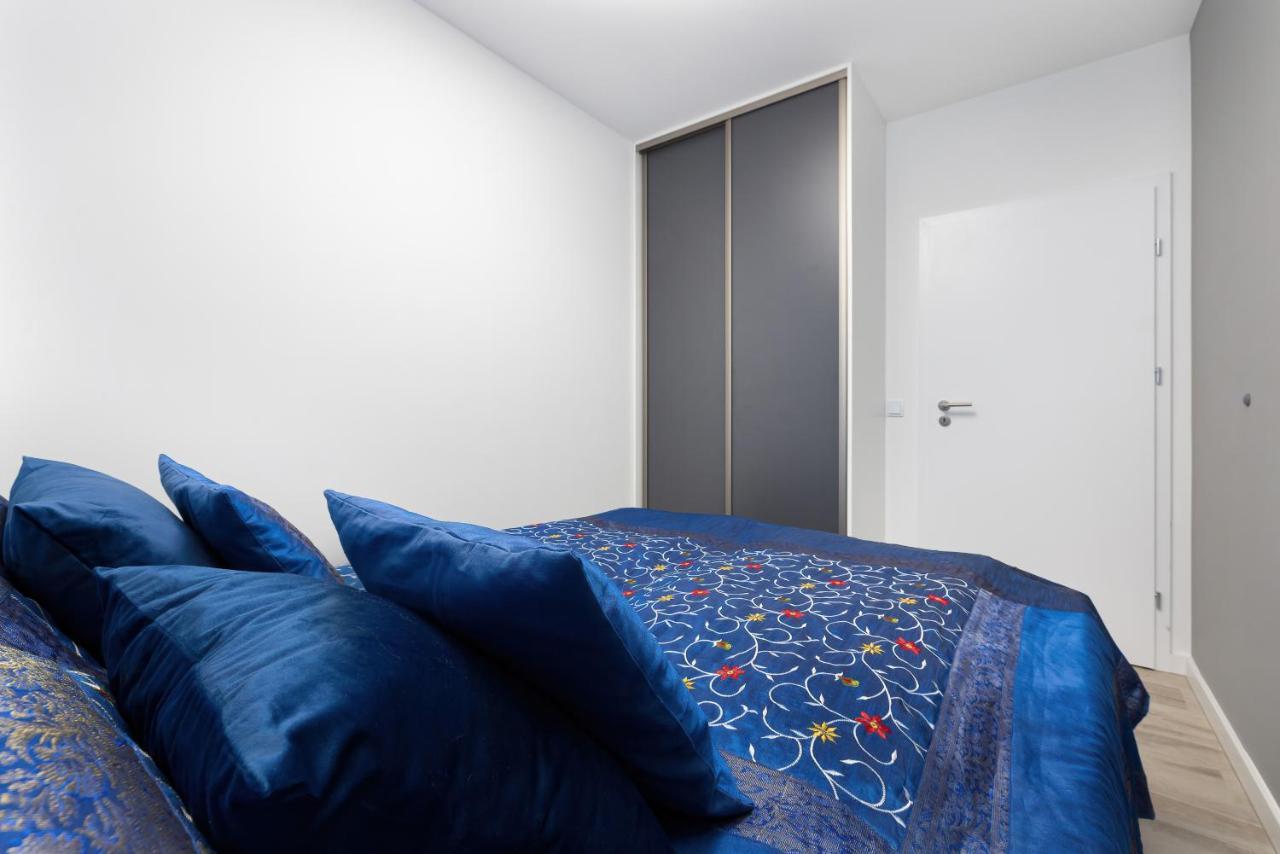 Platinium By Renters Prestige * Rewal